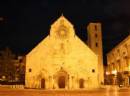 C'� attesa per lo spettacolo 
